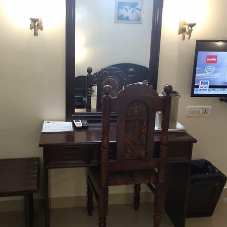 Hotel Residency Park Мангалор Екстериор снимка