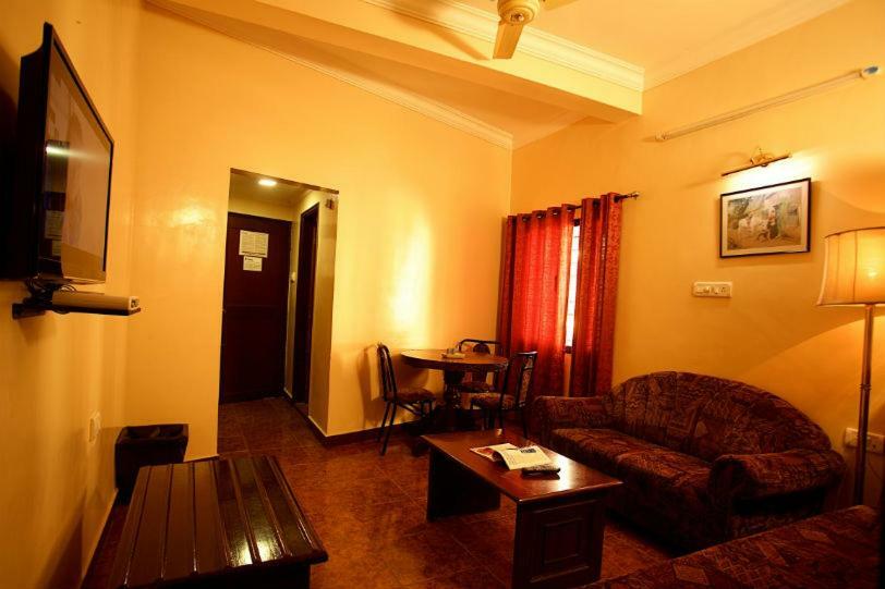 Hotel Residency Park Мангалор Екстериор снимка