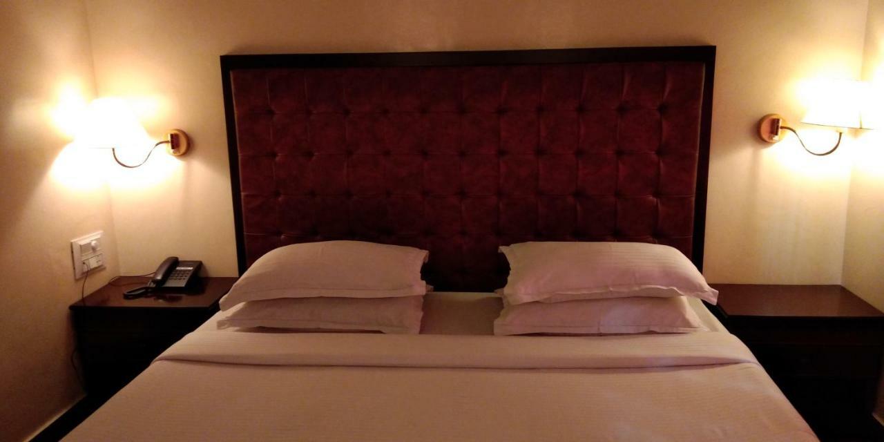 Hotel Residency Park Мангалор Екстериор снимка