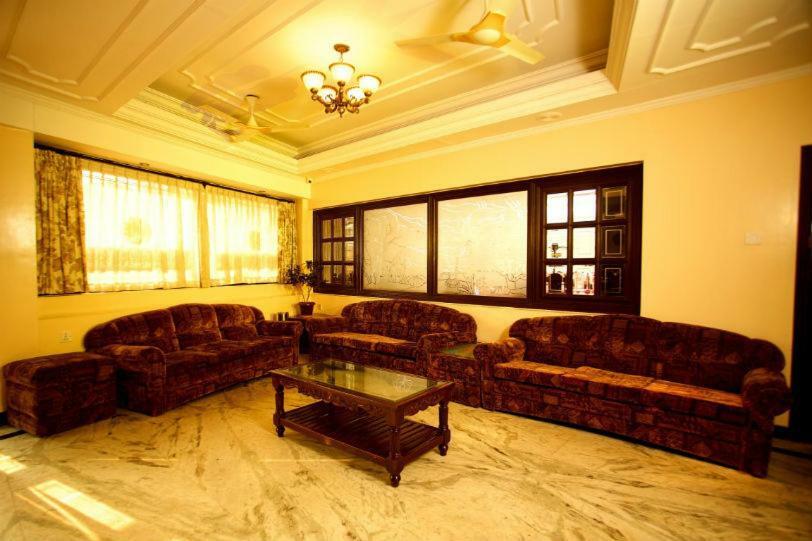 Hotel Residency Park Мангалор Екстериор снимка
